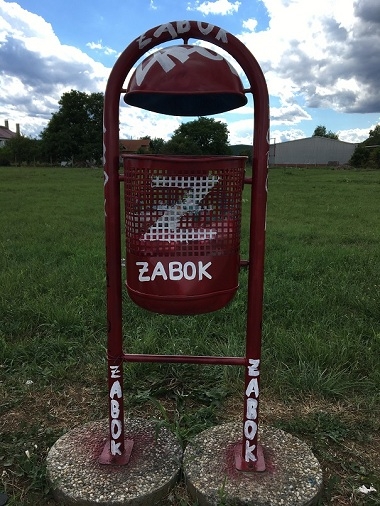 25